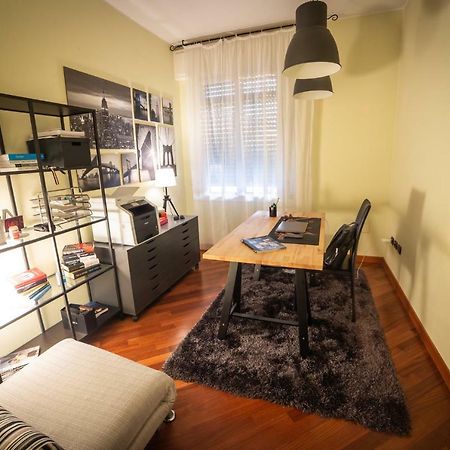 Cinematic Modern Flat, 100 Mt Da Ospedale Ravenna Exterior foto