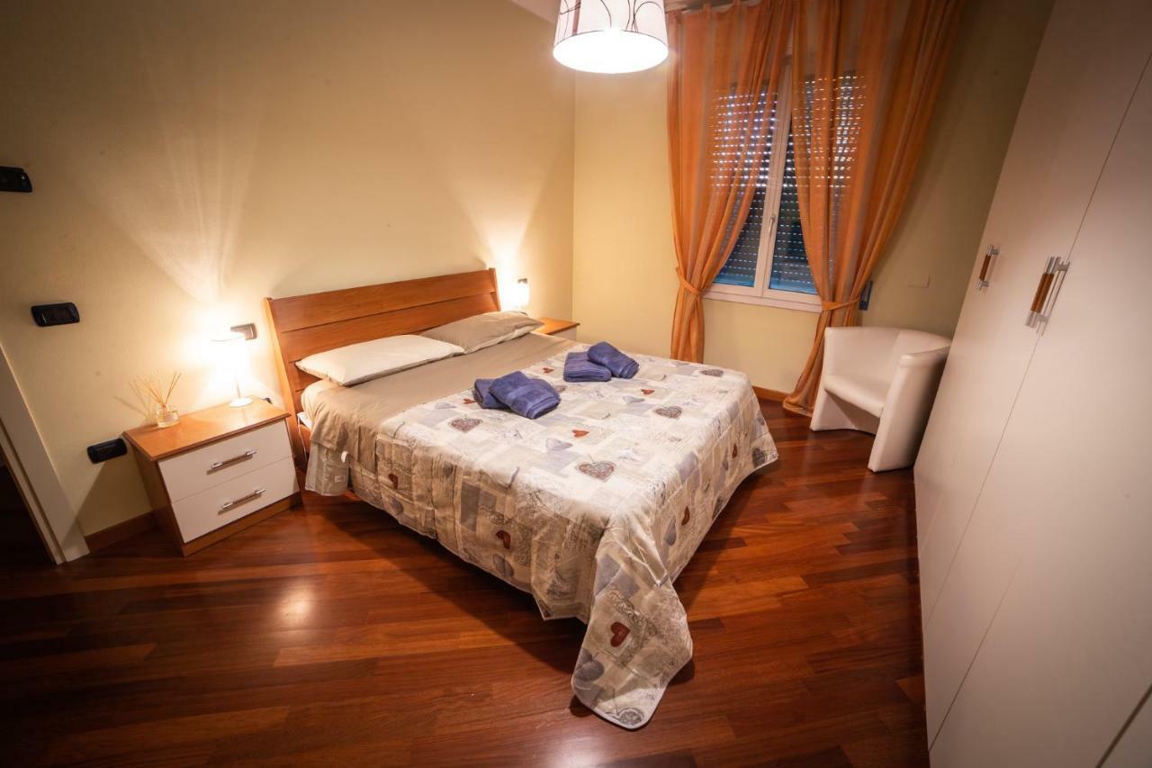 Cinematic Modern Flat, 100 Mt Da Ospedale Ravenna Exterior foto